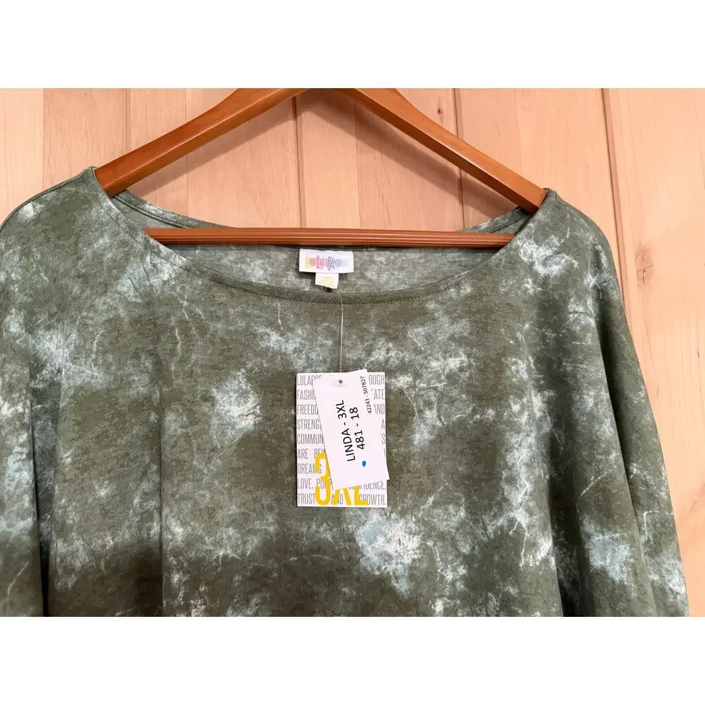 LulaRoe | NWT Green Tie Dye Linda Bat Wing Dolman Top | Size 3XL (24-26)